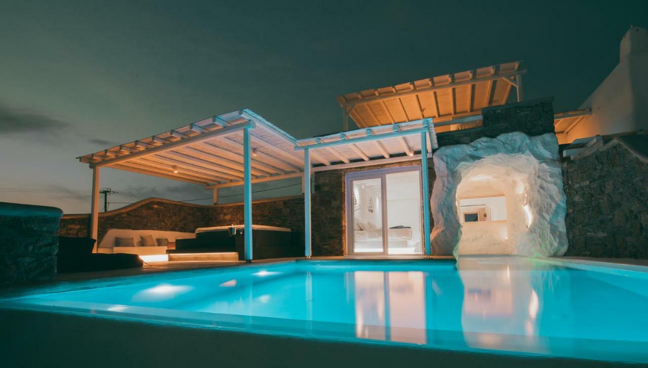 ホテル デル プライベート スイーツ Mykonos Town エクステリア 写真